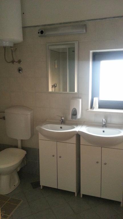 Hostel Ceska Beseda Rijeka Luaran gambar